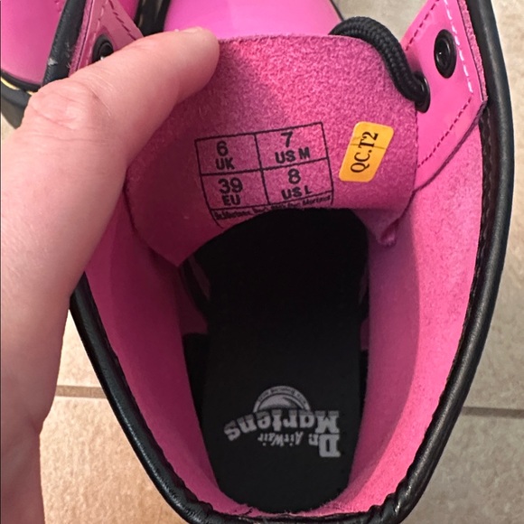 New Dr. Martens 1470 Leather Lace Up Boots - Picture 9 of 10